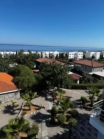 Crystal Joya Penthouse